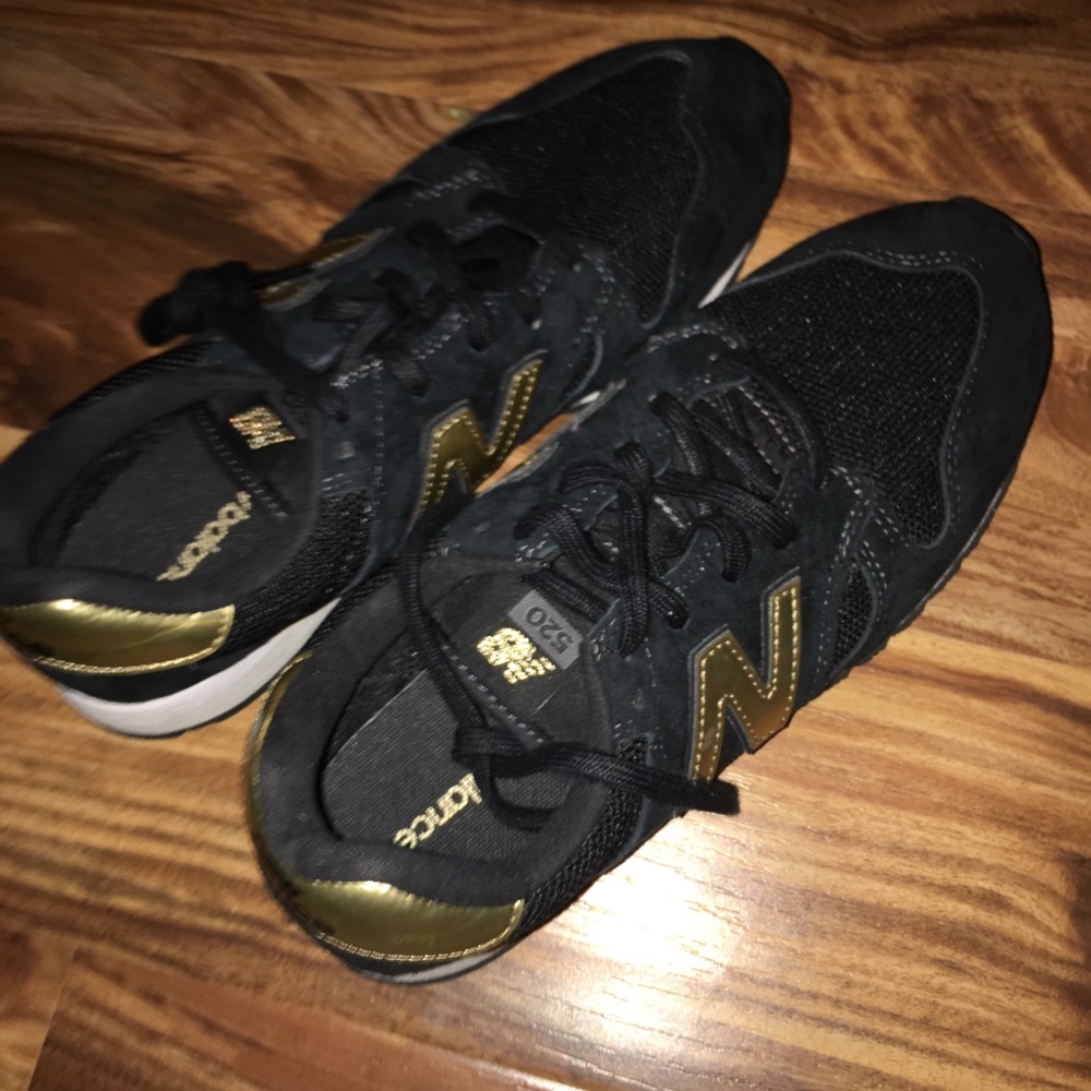 New balance women’s sneakers